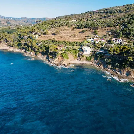 Le Casette Di Ulisse Гостевой дом 4*