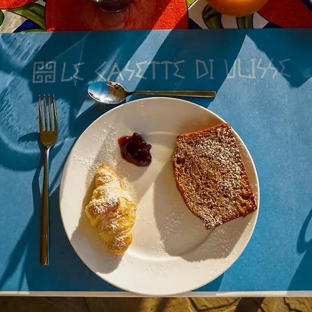 Le Casette Di Ulisse Гостевой дом 4*